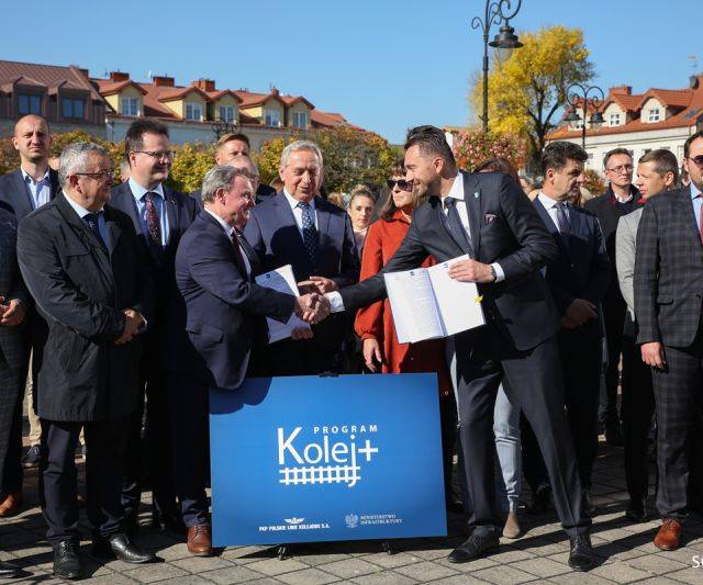 Kolej Zegrze-Przasnysz - podpisano umowę na dokumentację projektową
