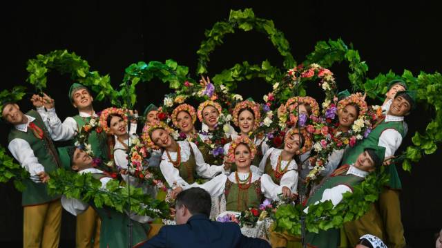 Niezapomniany koncert „Mazowsza” na rynku w Serocku