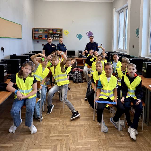 „Bezpieczna droga do szkoły” - spotkanie dla uczniów klas IV w Szkole Podstawowej w Serocku