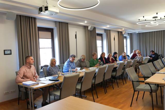 Omówienie planów utworzenia Ośrodka Pomocy Kobietom i Dzieciom w Jachrance