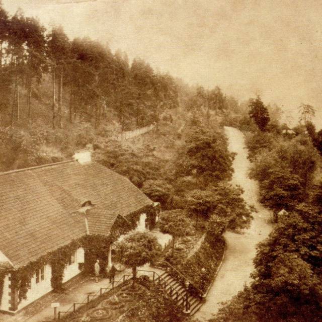 Zbiory Miejskiej Biblioteki Publicznej w Zduńskiej Woli