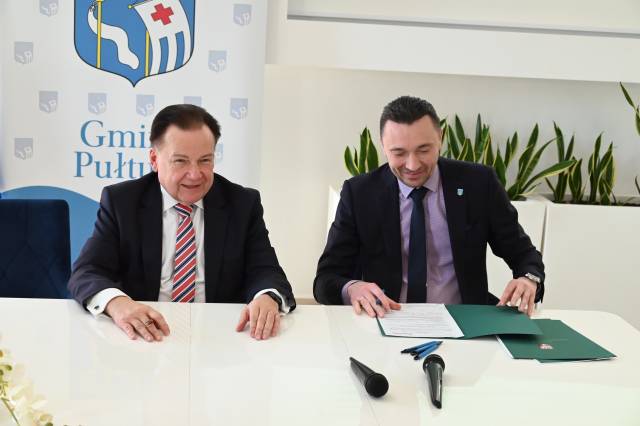 Podpisanie aneksów do umowy o partnerstwie i umowy dotacyjnej w ramach projektu budowy linii kolejowej Zegrze-Przasnysz 