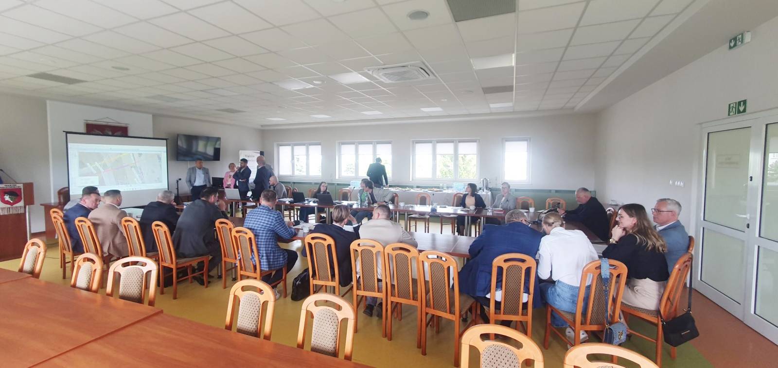 Spotkanie dotyczące projektu linii kolejowej Zegrze - Przasnysz