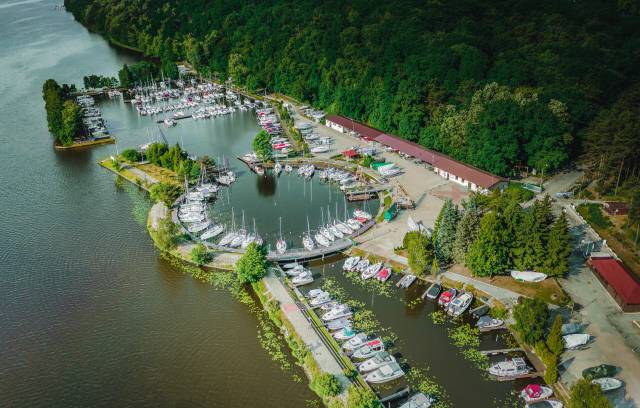 Yacht Klub Polski Warszawa - port w Jadwisinie