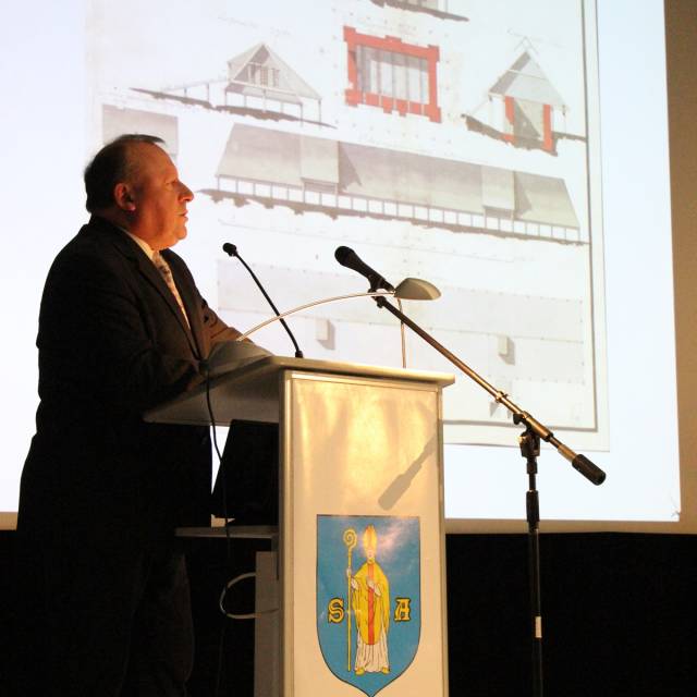 Konferencja historyczna